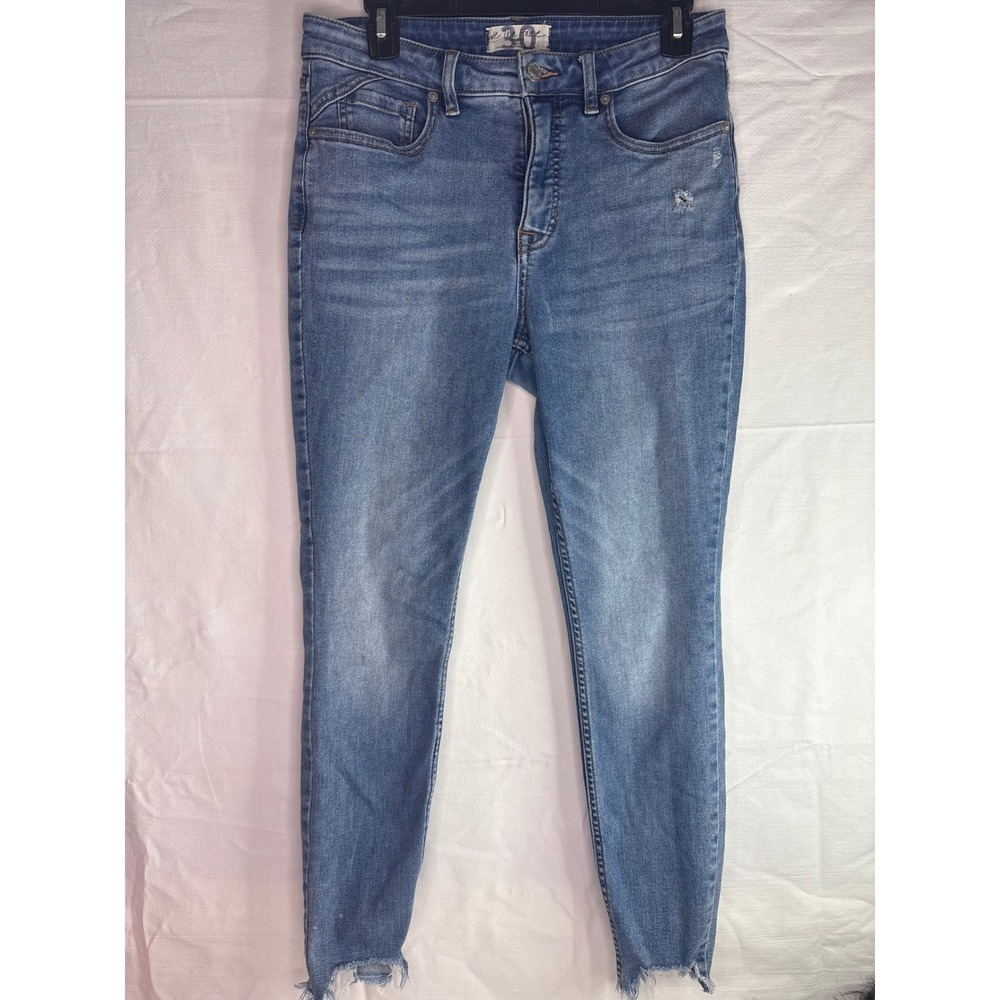 FREE PEOPLE High Rise Distressed Frayed Hem Skinny Jeans Blue Denim Size 30